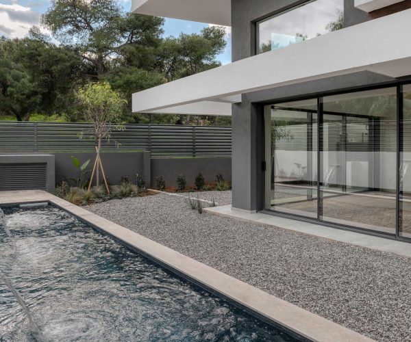 L24 apartment building in Voula, Athens