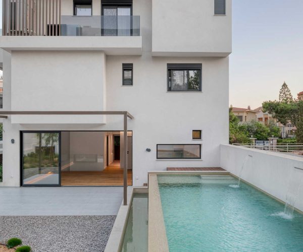 WA apartment building